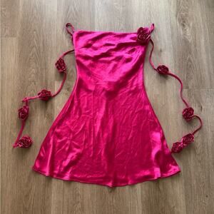 elliatt zinnia pink 3d floral accent cowl neck satin mini dress size XXS NEW